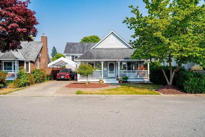 6304 135A STREET, Surrey, British Columbia V3X1J7