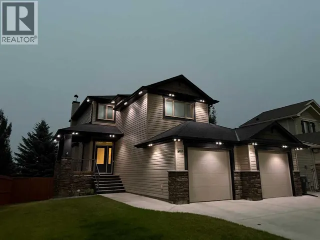 917 Canyonview Place W, Lethbridge, Alberta T1K5R9