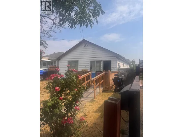 484 Alexander Avenue, Penticton, British Columbia V2A1E5