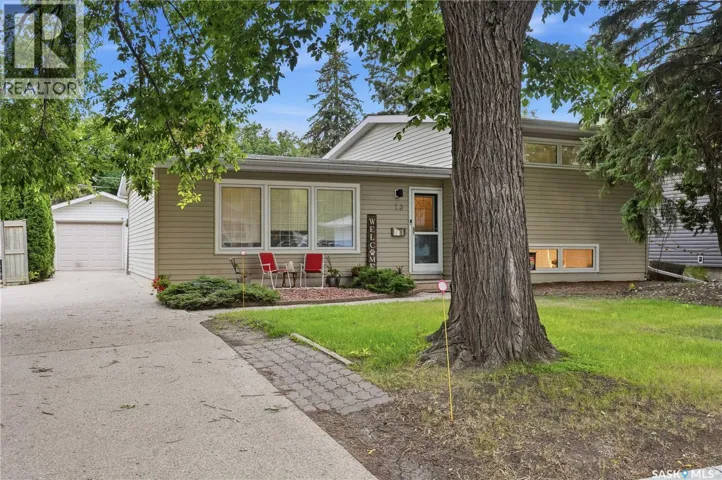 13 Anderson AVENUE, Regina, Saskatchewan S4S4R3