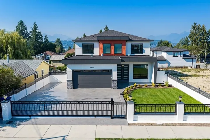 13979 113 AVENUE, Surrey, British Columbia V3R2K2