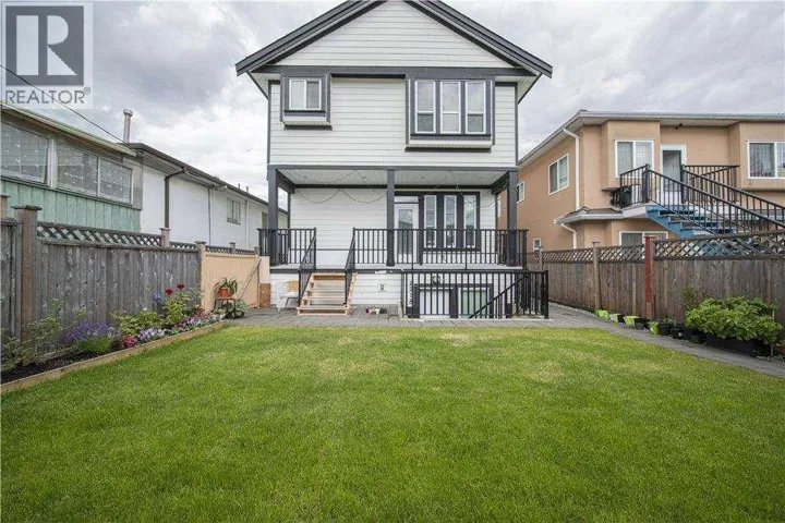2216 MANNERING AVENUE, Vancouver, British Columbia V5N3C4