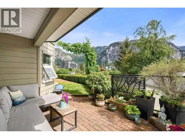 110 1468 PEMBERTON AVENUE, Squamish, British Columbia V8B0K2