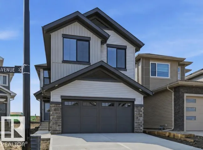 911 18 AV NW, Edmonton, Alberta T6T2X3