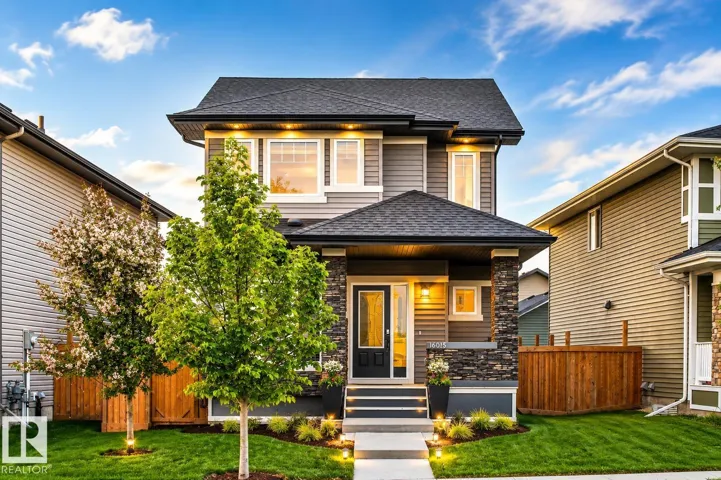 16015 11 AV SW, Edmonton, Alberta T6W1A4