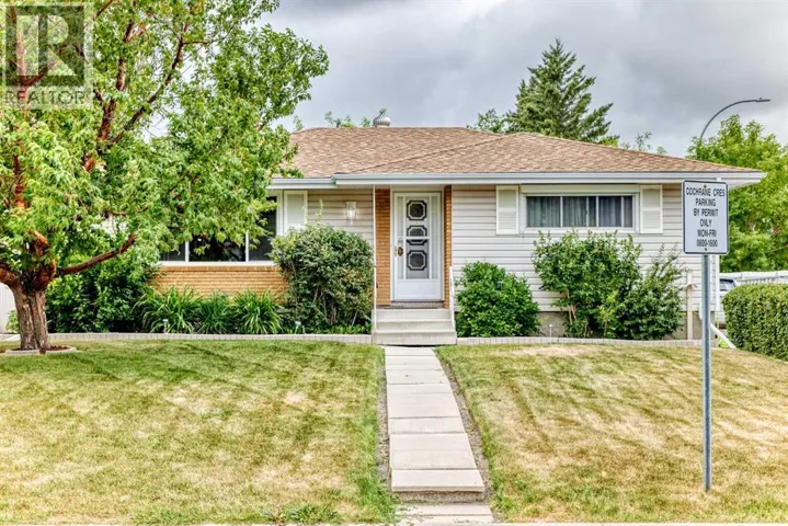 1 Cochrane Crescent, Cochrane, Alberta T4C1Z9