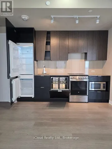 3601 - 3883 QUARTZ ROAD, Mississauga (City Centre), Ontario L5B0M4