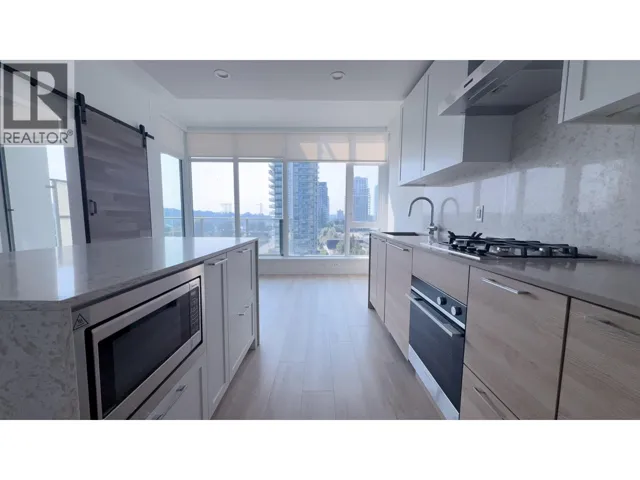 909 2381 BETA AVENUE, Burnaby, British Columbia V5C0P7