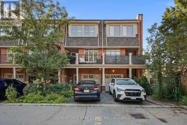 2 - 95 KERR STREET W, Oakville (CO Central), Ontario L6K1E1