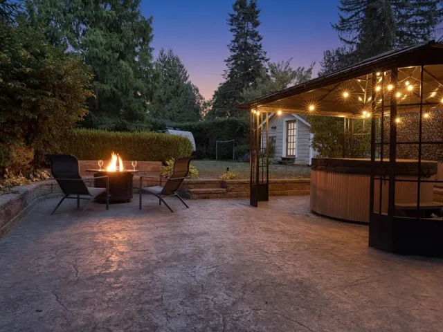 9194 WRIGHT STREET, Langley, British Columbia V1M3T4