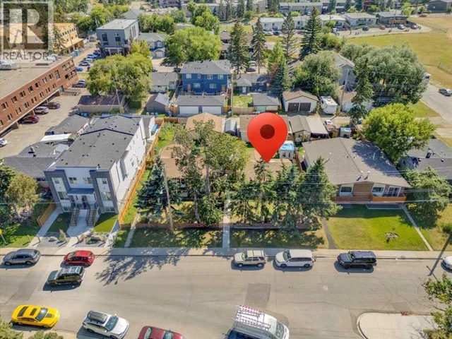 6131 33 Avenue NW, Calgary, Alberta T3B1K6