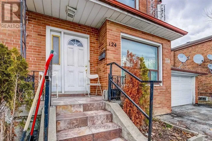 MAIN - 124 MAJOR MACKENZIE DRIVE E, Richmond Hill (Crosby), Ontario L4C1H1