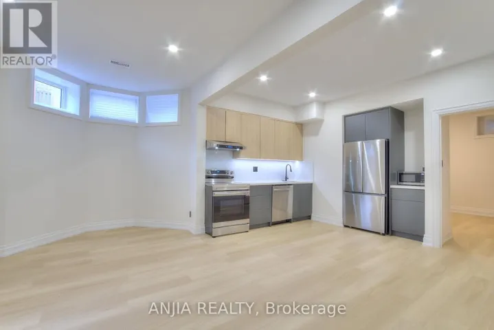 BASEMENT - 16 CLARKHILL STREET, Toronto (Newtonbrook West), Ontario M2R2G7