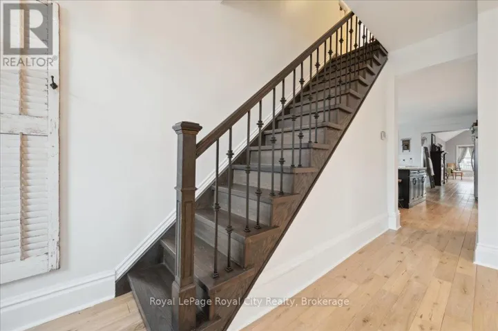 780