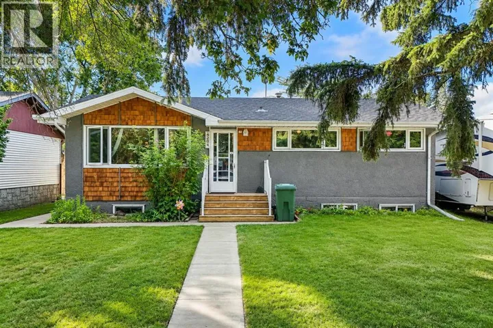 4204 45 Street, Ponoka, Alberta T4J1P7
