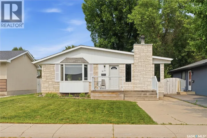 310 Douglas CRESCENT, Saskatoon, Saskatchewan S7L4T4