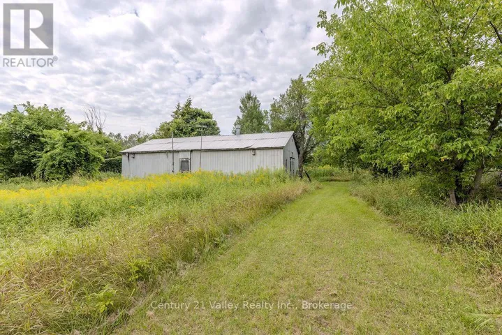 290 PUCKER STREET, Renfrew, Ontario K7V3Z9