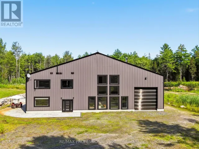 2320 HIGHWAY 117, Lake of Bays (Mclean), Ontario P0B1A0