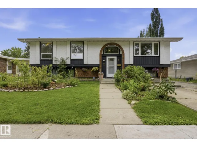 7 GRAHAM AV, St. Albert, Alberta T8N1T4
