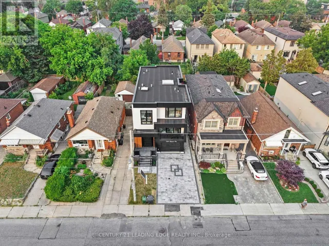 147 DURANT AVENUE, Toronto (East York), Ontario M4J4W4