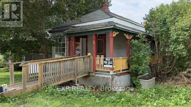 348 FRANK STREET, South Bruce Peninsula, Ontario N0H2T0