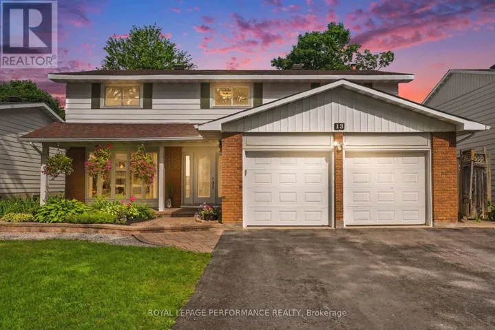 13 CENTREPARK DRIVE, Ottawa, Ontario K1B3C2