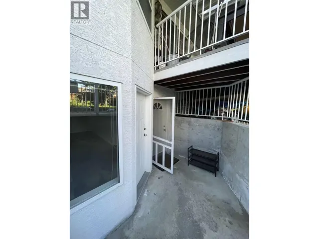 1000 CLIFF AVENUE, Burnaby, British Columbia V5A2J9