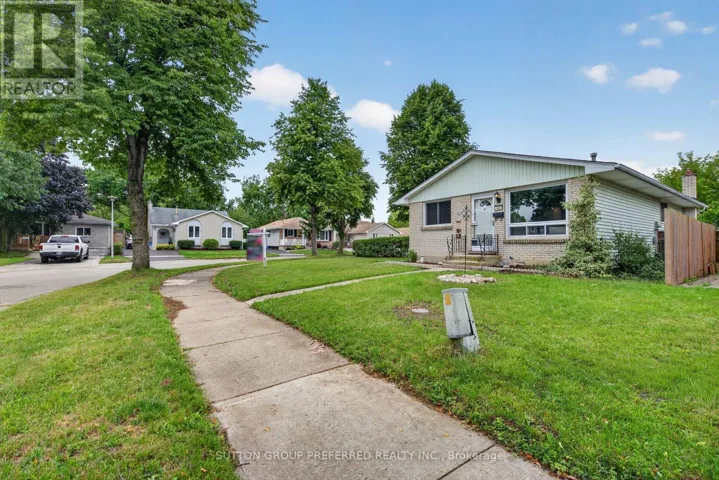 53 RENNY CRESCENT, London South (South X), Ontario N6E2C4