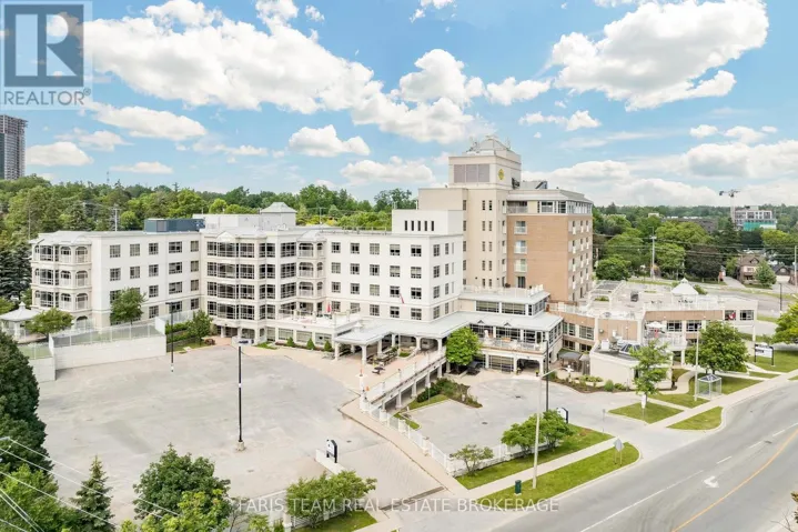82 - 74 ROSS STREET, Barrie (Queen's Park), Ontario L4N1G3