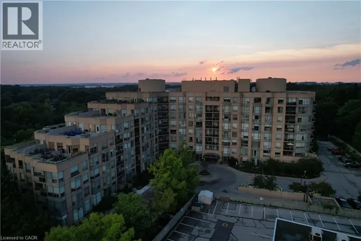 2511 W LAKESHORE Road W Unit# 216, Oakville, Ontario L6L6L9