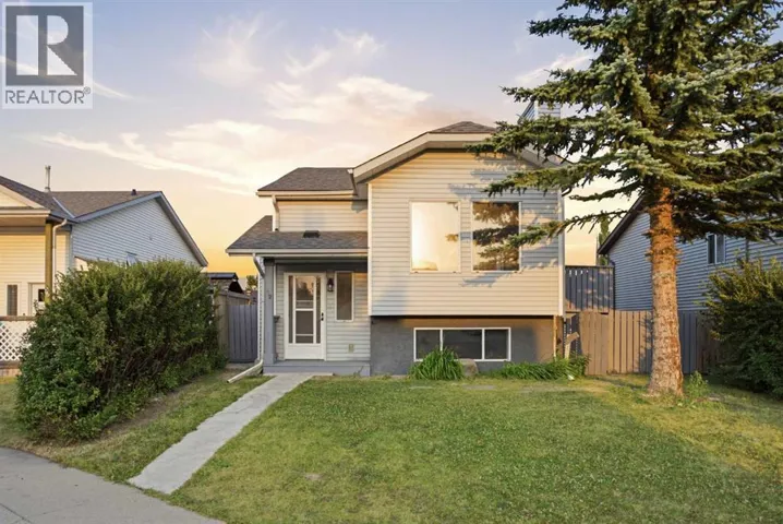 52 Erin Meadows Court SE, Calgary, Alberta T2B2Z7