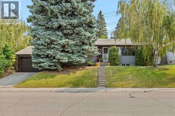 30 Gateway Drive SW, Calgary, Alberta T3E4J7