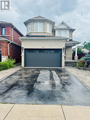 33 DEERWOOD CRESCENT, Richmond Hill (Oak Ridges), Ontario L4E3V4