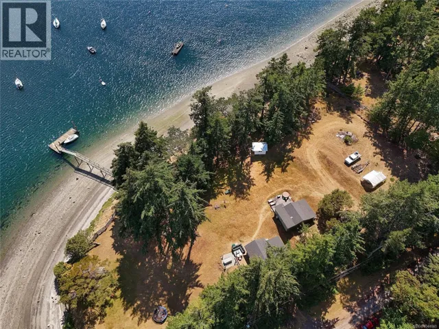 774&776 Steward Dr, Mayne Island, British Columbia V0N2J2
