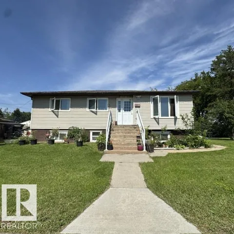 11404 127 AV NW, Edmonton, Alberta T5E0C6
