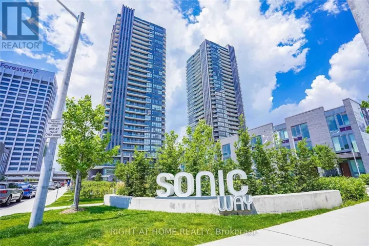 303 - 2 SONIC WAY, Toronto (Flemingdon Park), Ontario M3C0P2
