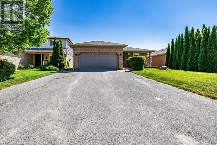 640 PINEWOOD DRIVE, Peterborough (Otonabee Ward 1), Ontario K9K1L2