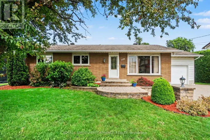 1599 MAXIME STREET, Ottawa, Ontario K1B3K9