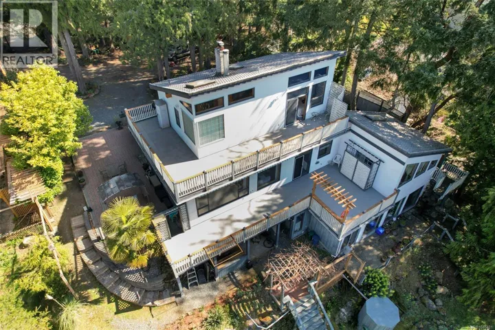 1059 Pat Burns Ave, Gabriola Island, British Columbia V0R1X2
