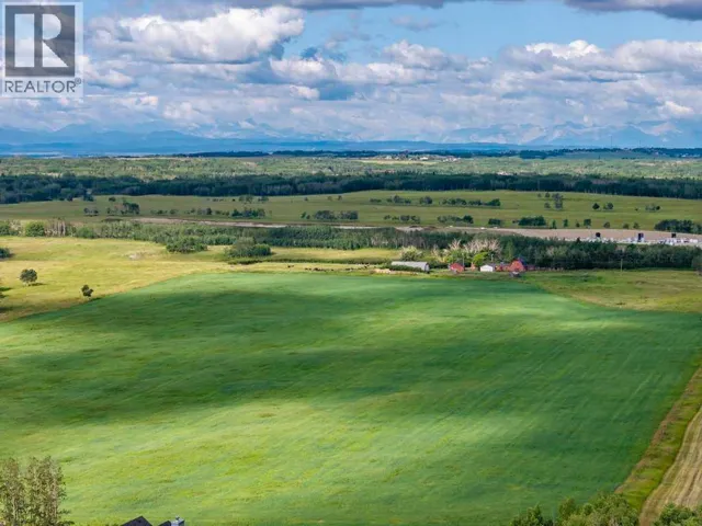 261126 Range Road 33, Rural Rocky View County, Alberta T4C0G6