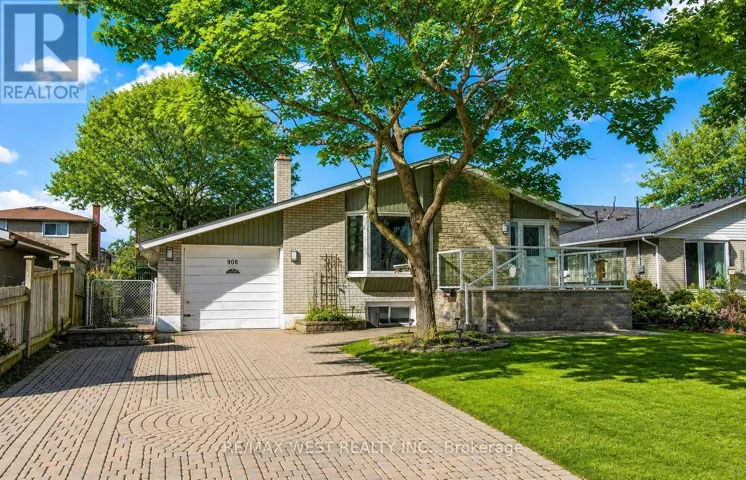 908 LYNX AVENUE, Pickering (West Shore), Ontario L1W2K7