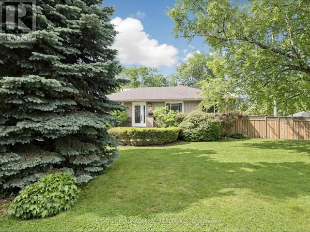 1864 HINDHEAD ROAD, Mississauga (Clarkson), Ontario L5J1N6