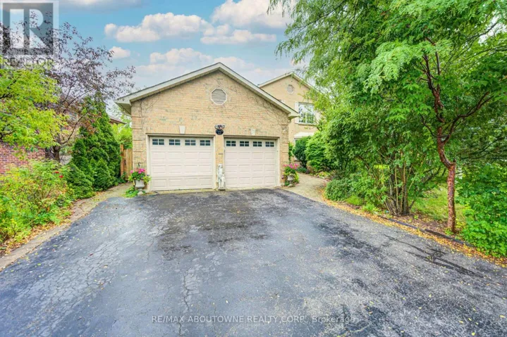 LOWER - 1156 OLD COLONY ROAD, Oakville (GA Glen Abbey), Ontario L6M1J8