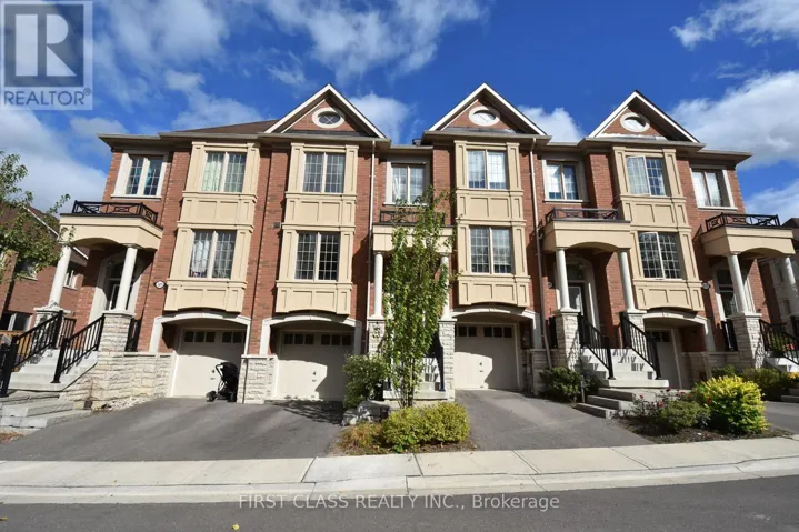 327 DOAK LANE, Newmarket (Gorham-College Manor), Ontario L3Y0A7