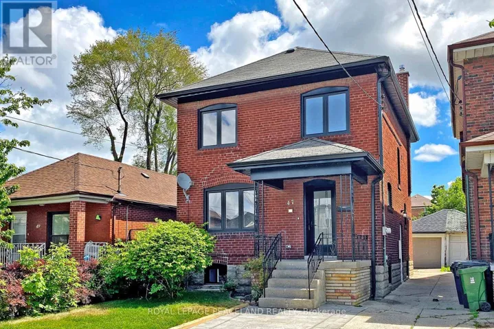 47 CHAMBERLAIN AVENUE, Toronto (Briar Hill-Belgravia), Ontario M6E4J9