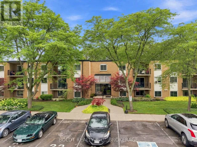 110 - 6 WESTLAKE LANE, St. Catharines (Lakeport), Ontario L2N5S3
