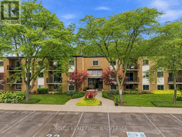 110 - 6 WESTLAKE LANE, St. Catharines (Lakeport), Ontario L2N5S3