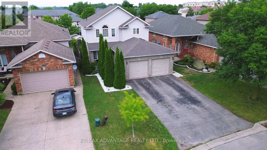 816 WILD ROSE LANE S, London North (North M), Ontario N6H5X4