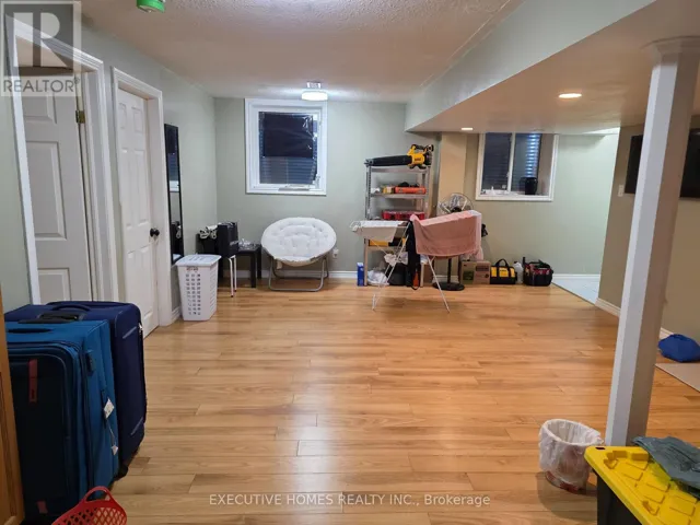 35 CLAUDETTE GATE, Hamilton (Stoney Creek Industrial), Ontario L9B2S3