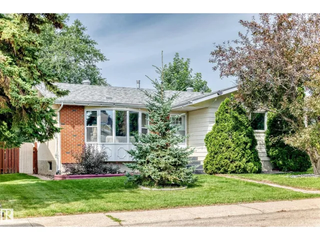 2112 36 ST NW, Edmonton, Alberta T6L3G4